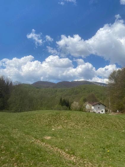 Teren de 800 mp, în Cheia
