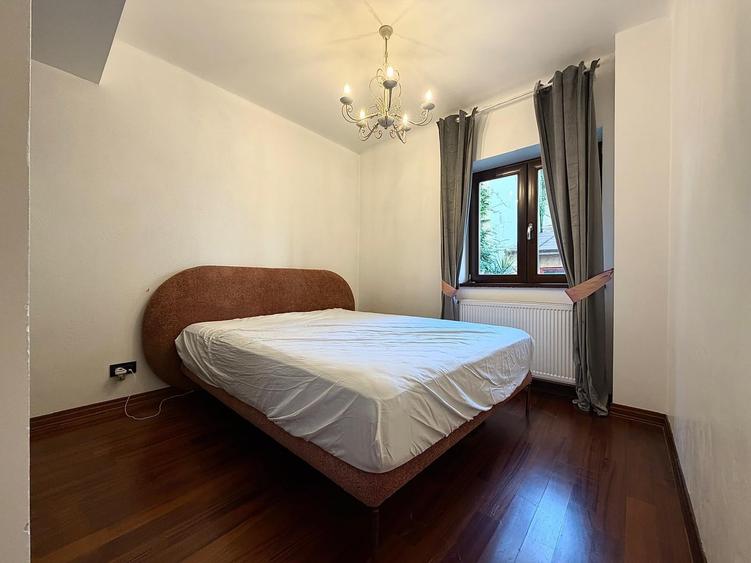 Apartament cu 2 camere decomandat în P-ța Dorobanți
