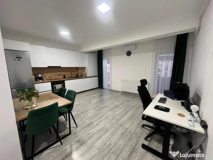 Apartament cu 2 camere semidecomandat în Florești