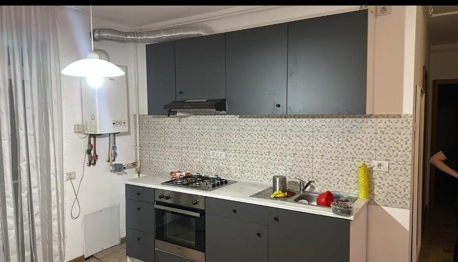 Apartament cu 3 camere decomandat în Fortuna