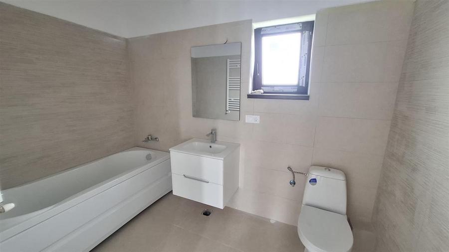 Casă individuală cu 3 camere cu Canalizare în Valea Lupului