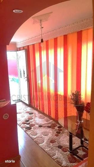 Casă cu 5 camere cu Teren 250 Mp în Nord