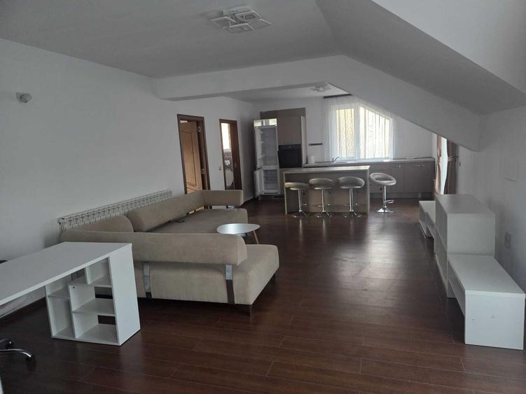Apartament cu 2 camere decomandat în Spitalul Județean