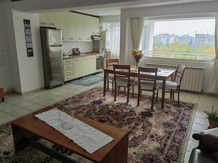Apartament cu 3 camere decomandat în Unirii — fotografia 1