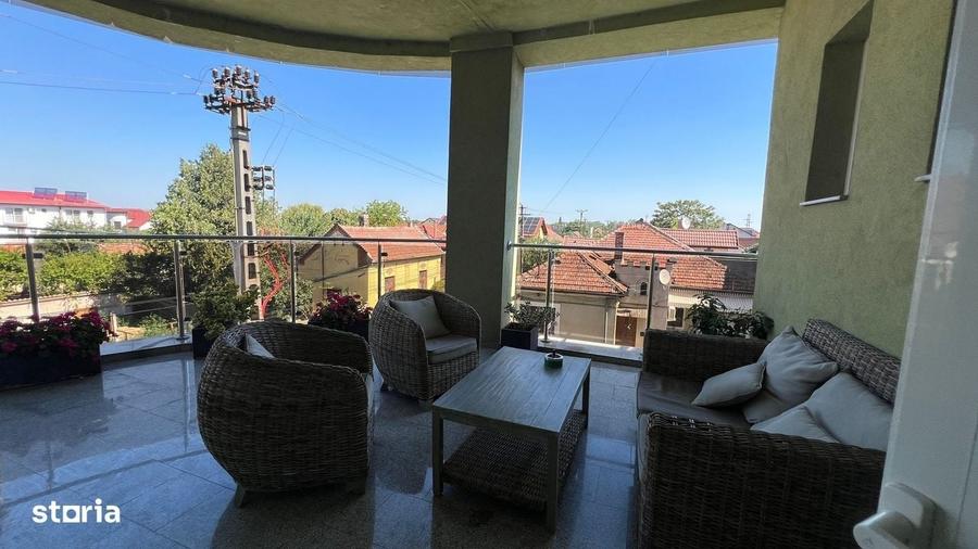 Spațiu comercial, de 70 mp, în Miorița