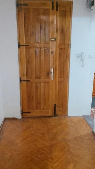 Apartament cu 3 camere decomandat în Universitate