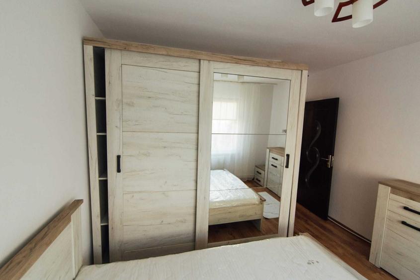 Apartament cu 2 camere decomandat în Budiu Mic