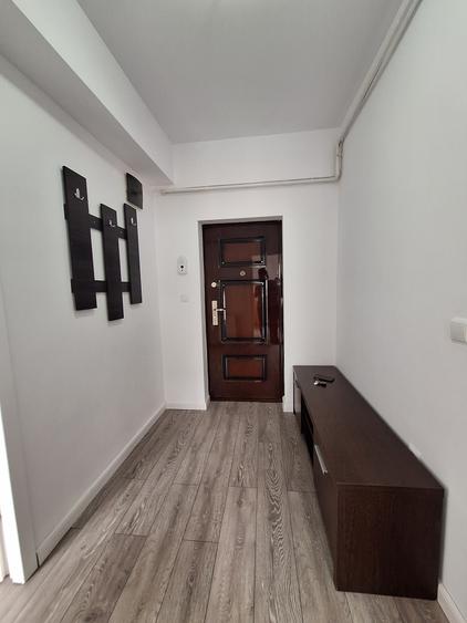 Apartament cu o camera, balcon, zona Florilor - 5