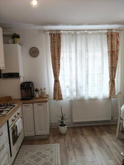 Apartament cu 2 camere decomandat, mobilat în Terezian