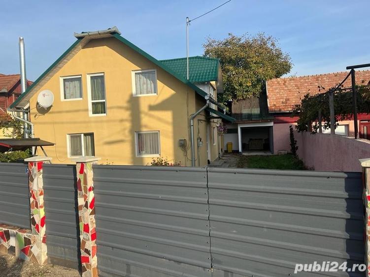 Casă cu 6 camere în Mihai Viteazu