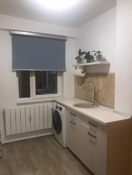 Apartament cu 2 camere decomandat, mobilat în Titan