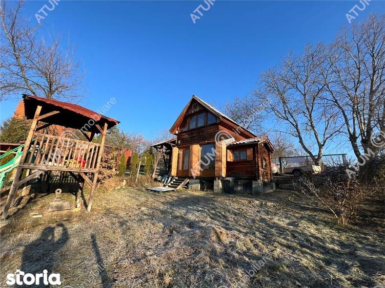 Casă cu 2 camere cu Teren 640 Mp în Rășinari