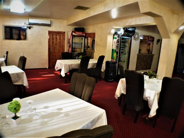 Hotel/Pensiune, de 12 mp, în Moinești