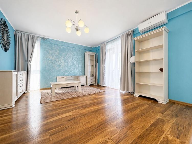 Apartament cu 3 camere decomandat în Aradului