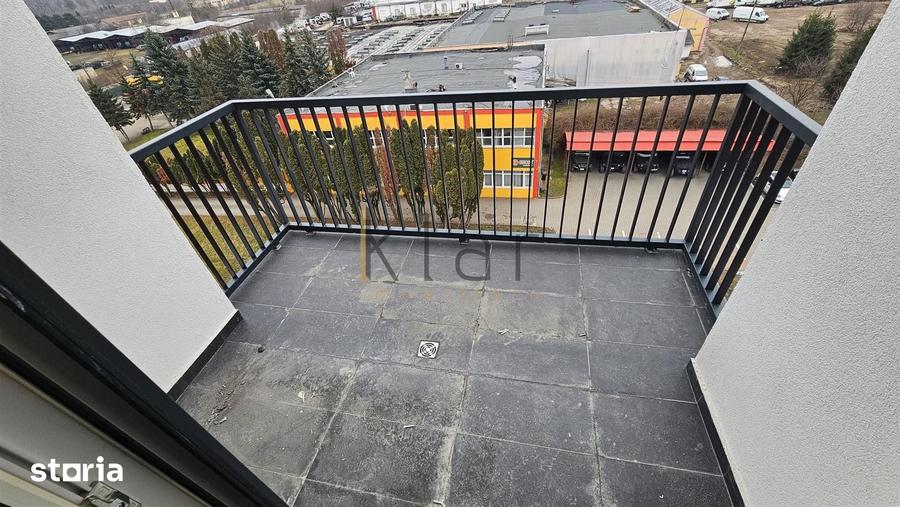 Apartament cu 3 camere semidecomandat în Florești