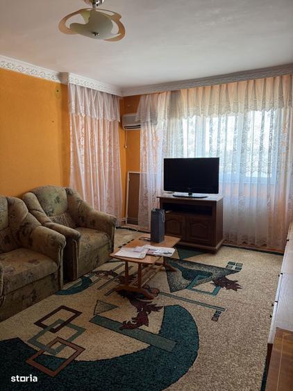 Apartament cu 2 camere decomandat în Micro 14