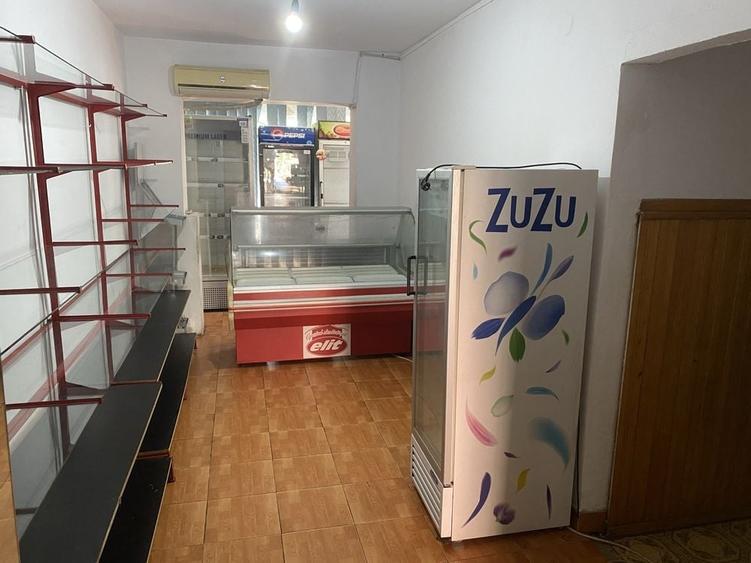 Spațiu comercial, de 110 mp, în Cet