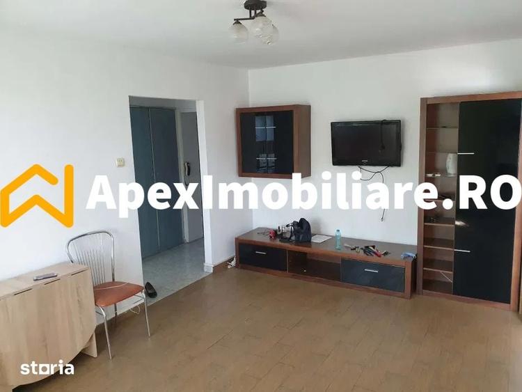 Apartament cu 2 camere semidecomandat în Grivița