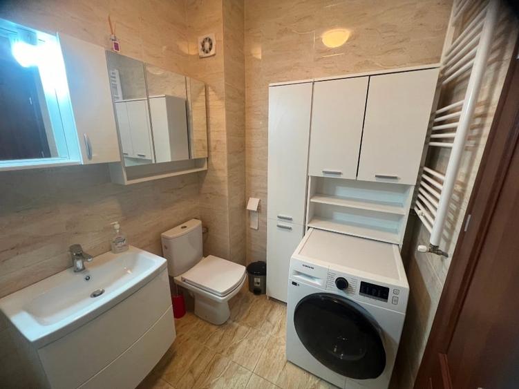 Apartament cu 2 camere decomandat în Decebal
