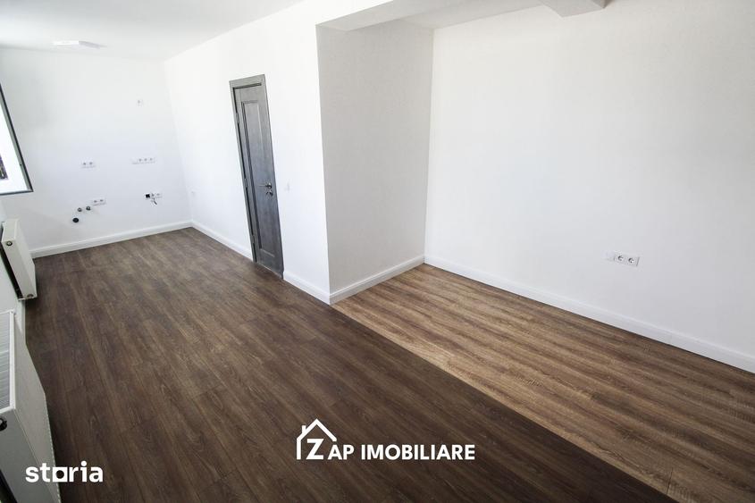 Apartament cu 5 camere decomandat în Libertății