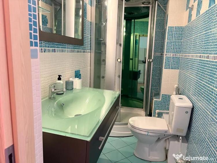 Apartament cu 3 camere semidecomandat în Central