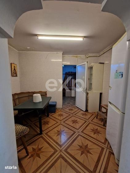Apartament cu 4 camere decomandat în Micro 12