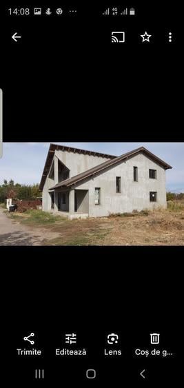 Casă cu 4 camere în Central