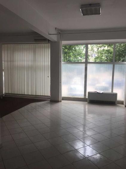Spațiu comercial, de 157 mp, în Central