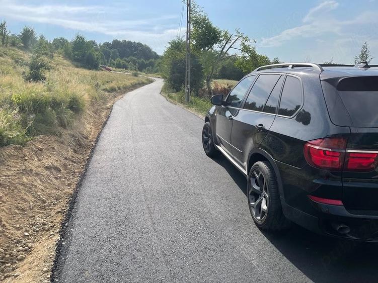 Teren de 1000 mp, în Goranu