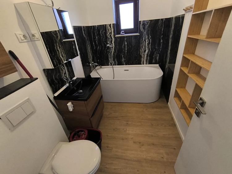 Apartament cu 3 camere, mobilat în Kamsas