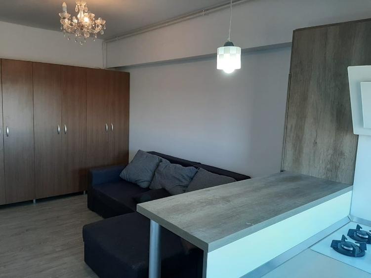 Apartament cu 2 camere decomandat, mobilat în Berceni