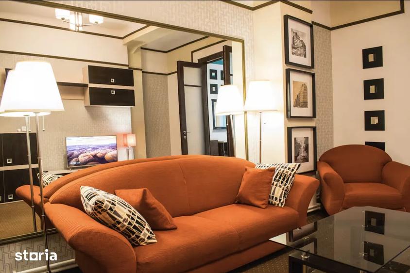 Apartament cu 2 camere semidecomandat, mobilat în P-ța Romană