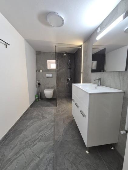 Casă individuală cu 4 camere cu Canalizare în Casa de Cultură