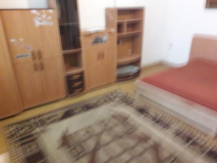 Garsonieră decomandată în Școlilor