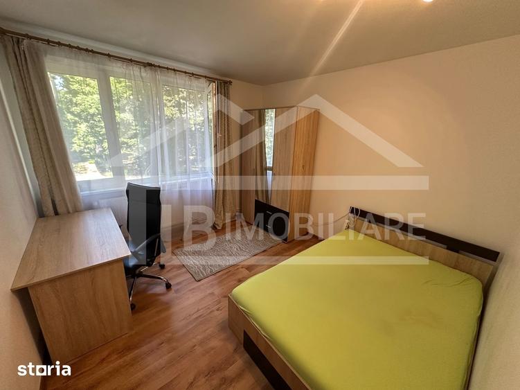 Apartament cu 2 camere decomandat în Cornișa