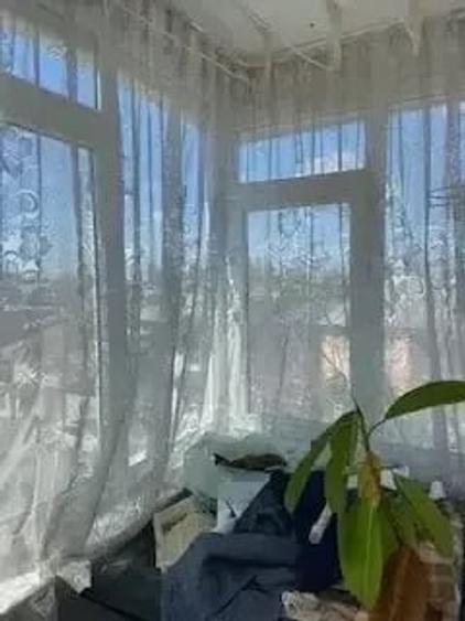 Apartament cu 3 camere decomandat în Buzaului