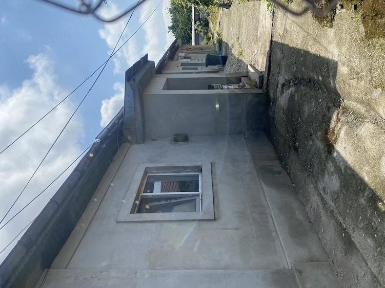 Casă cu 5 camere cu Teren 325 Mp în Central