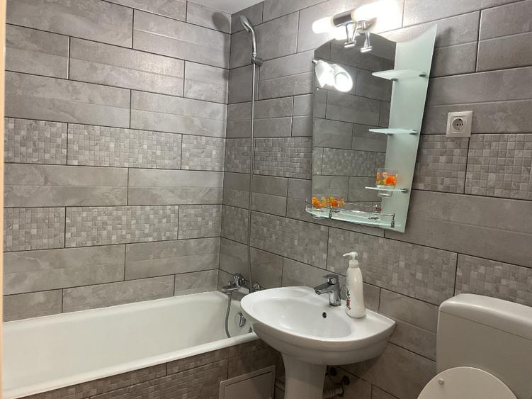 Apartament cu 2 camere decomandat în Rahova