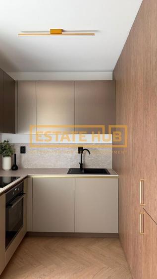 Apartament cu 3 camere semidecomandat, mobilat în Central