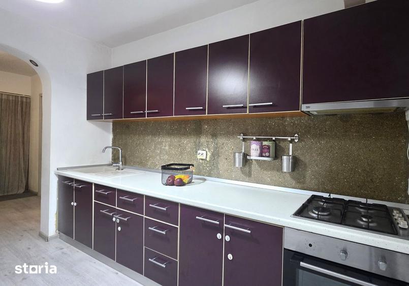 Apartament cu 4 camere, mobilat în Rahova