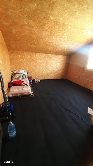 Casă cu 4 camere cu Teren 300 Mp în Central