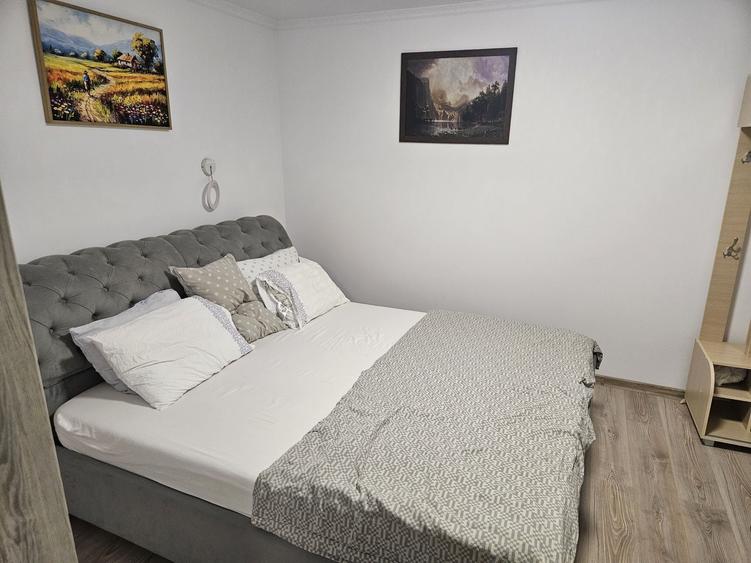 Apartament semidecomandat în Bătrânești