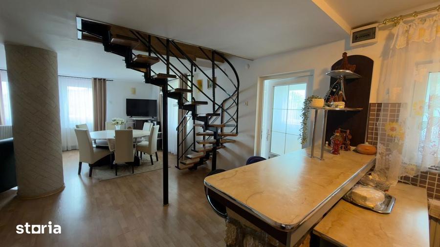 Casa, 6 camere, 2000 mp teren, Mera Noua - 4