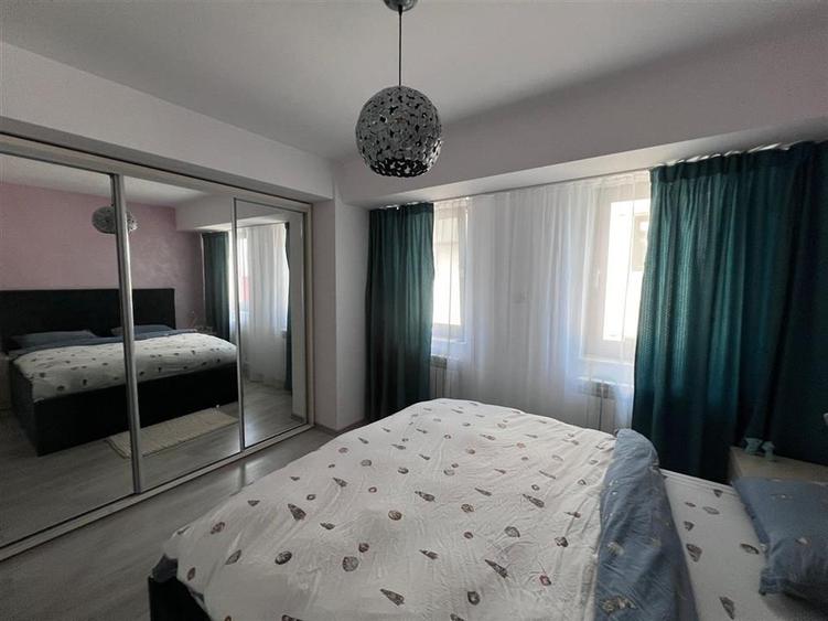 Apartament cu 2 camere decomandat, mobilat în Galata