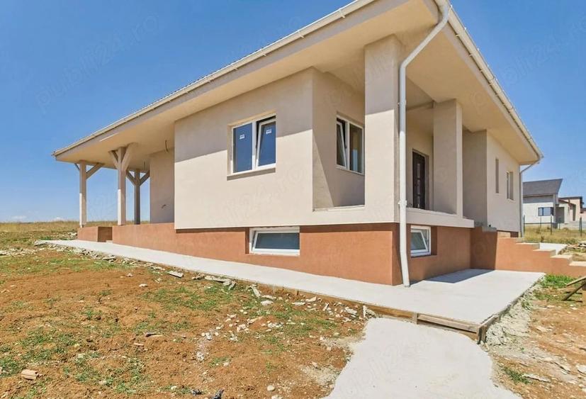 Casă cu 6 camere cu Teren 804 Mp în Pișchia