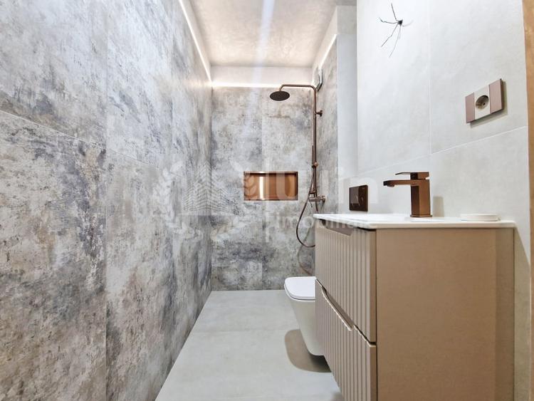 Apartament cu 3 camere semidecomandat în Iris