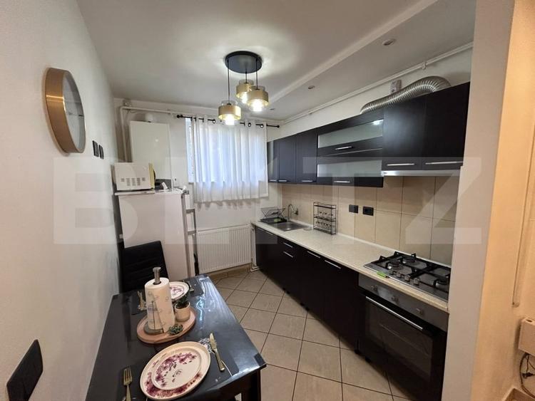 Apartament cu 2 camere decomandat, mobilat în Rovine