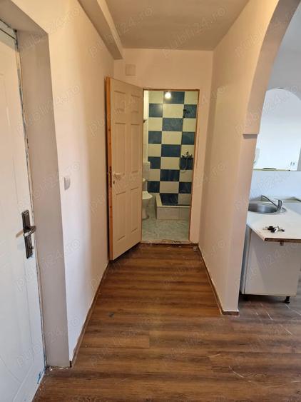 Garsonieră decomandată în Giurgiului