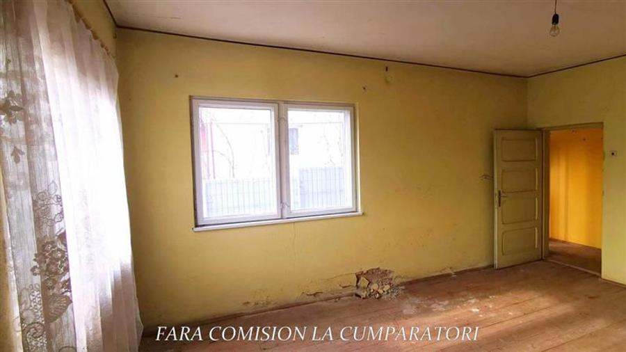 Duplex cu 3 camere cu Canalizare în Vest