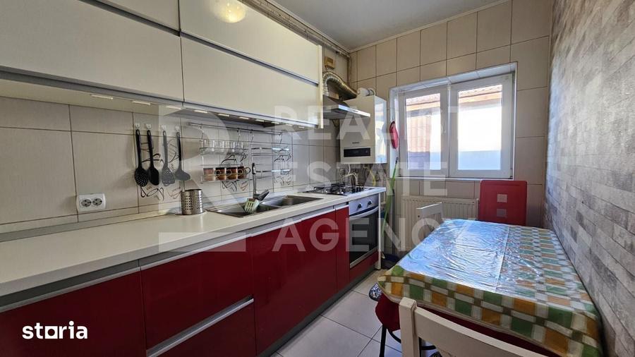 Apartament cu 4 camere în Central
